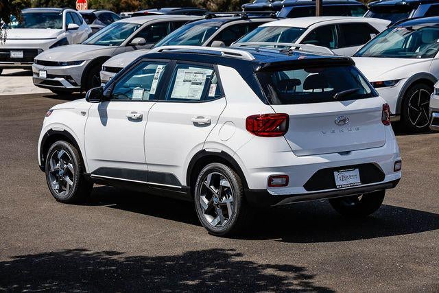 2026 Hyundai VENUE SEL W/Two-Tone Roof