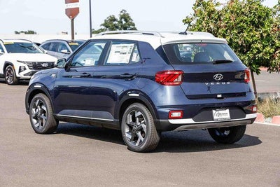 2026 Hyundai VENUE SEL W/Two-Tone Roof