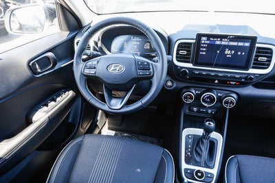 2026 Hyundai VENUE SEL W/Two-Tone Roof