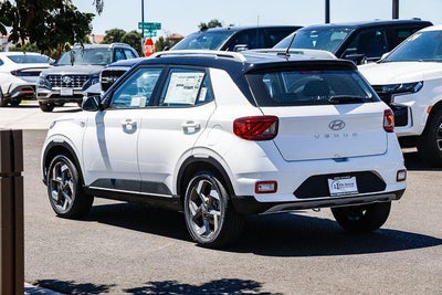 2026 Hyundai VENUE SEL W/Two-Tone Roof