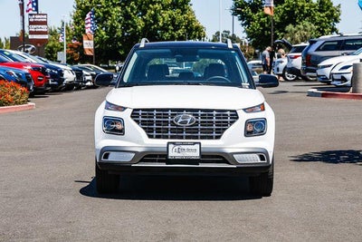 2026 Hyundai VENUE SEL W/Two-Tone Roof