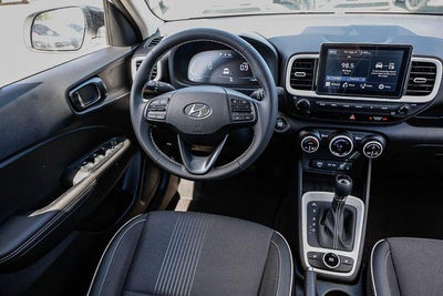 2026 Hyundai VENUE SEL W/Two-Tone Roof