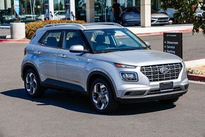 2026 Hyundai VENUE SEL