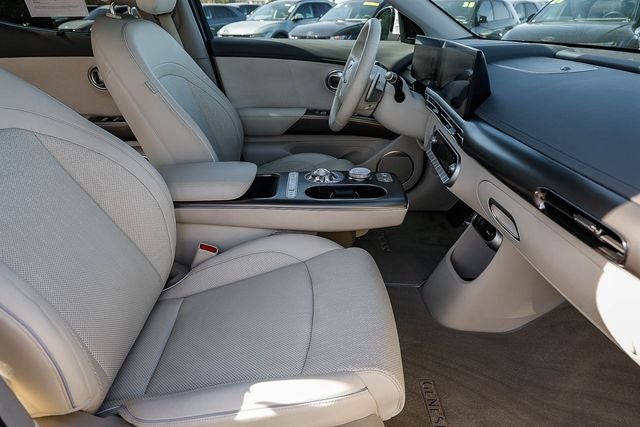 2023 Genesis GV60 Advanced