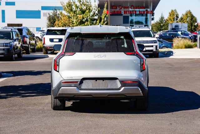 2024 Kia EV9 Light Long Range