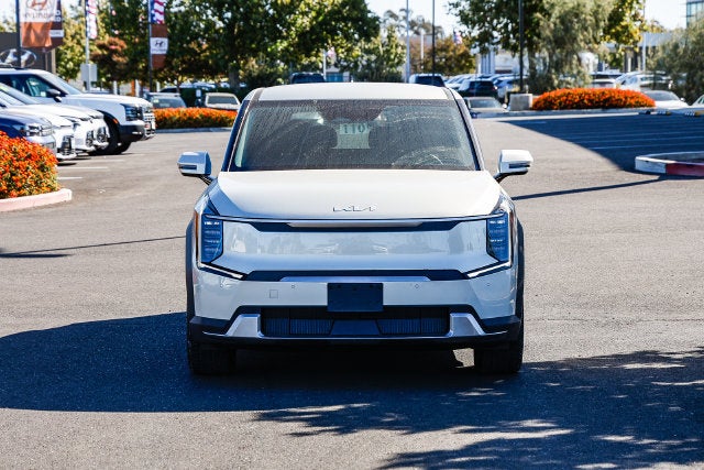 2024 Kia EV9 Light Long Range