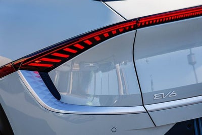 2024 Kia EV6 Light