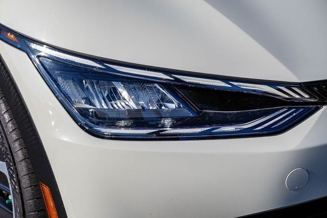2024 Kia EV6 Light