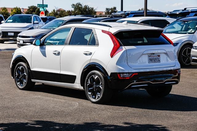 Used 2024 Kia Niro Wave with VIN KNDCT3L16R5113705 for sale in Elk Grove, CA