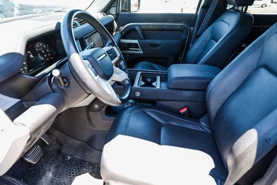 2023 Land Rover Defender 110 SE