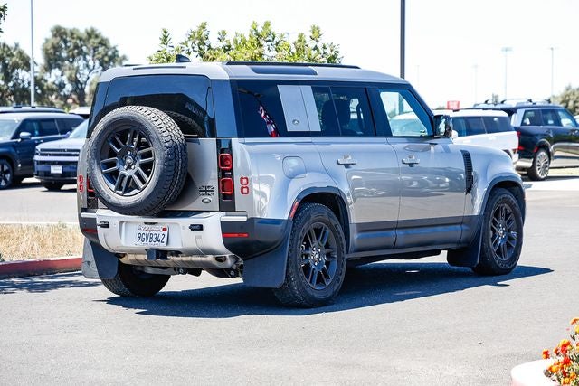 2023 Land Rover Defender 110 SE