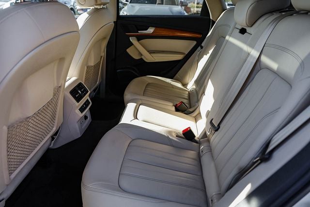 2023 Audi Q5 45 S line Premium quattro