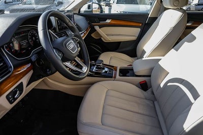 2023 Audi Q5 45 S line Premium quattro