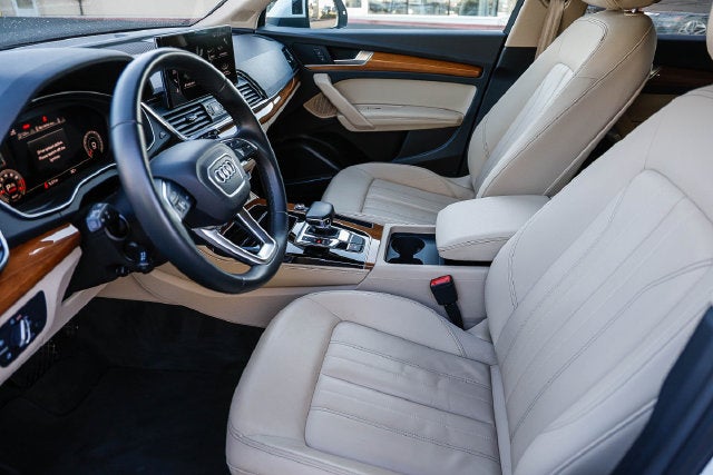 2023 Audi Q5 45 S line Premium quattro