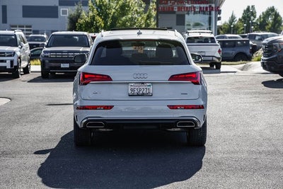 2023 Audi Q5 45 S line Premium quattro