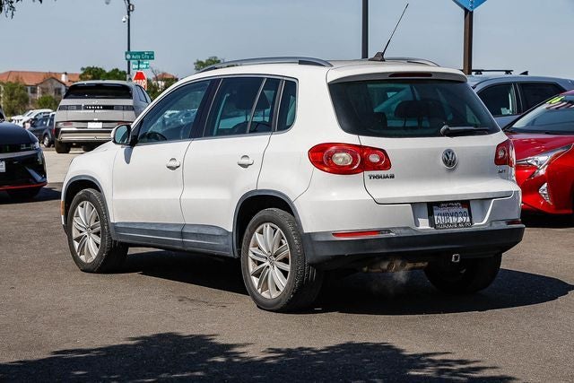 Used 2011 Volkswagen Tiguan SEL with VIN WVGAV7AX8BW551427 for sale in Elk Grove, CA