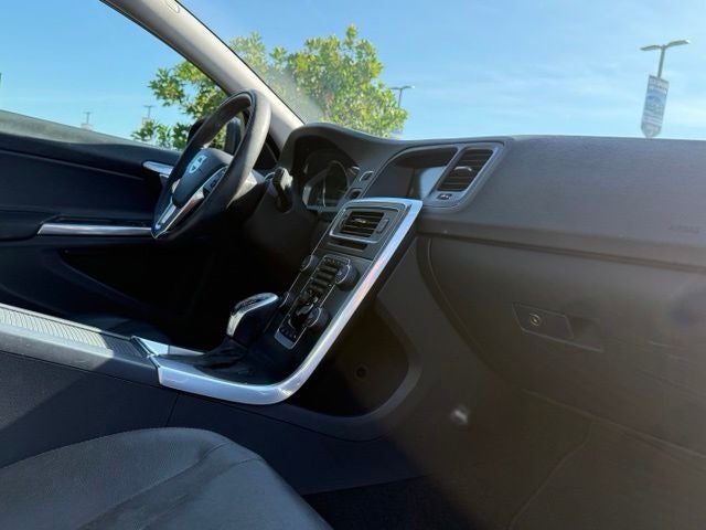 2015 Volvo S60 T5 Platinum