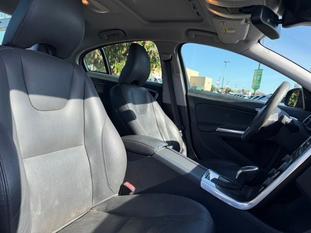 2015 Volvo S60 T5 Platinum
