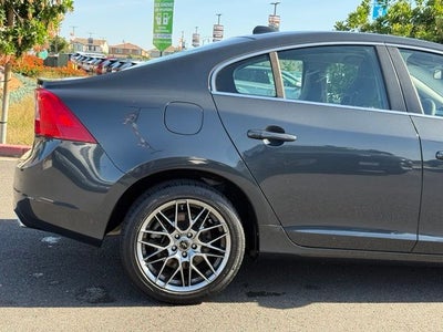 2015 Volvo S60 T5 Platinum