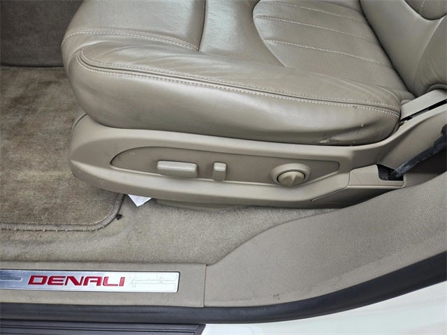 2013 GMC Acadia Denali