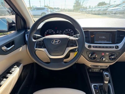 2022 Hyundai ACCENT SE