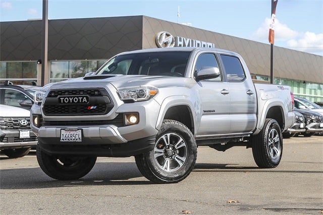 2017 Toyota Tacoma TRD Sport