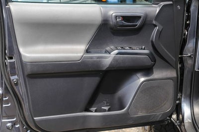2022 Toyota Tacoma SR V6