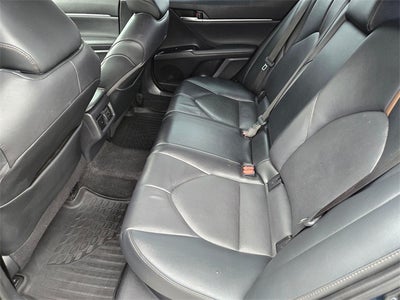 2020 Toyota Camry Hybrid XLE