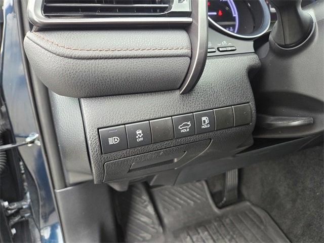 2020 Toyota Camry Hybrid XLE