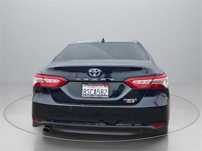 2020 Toyota Camry Hybrid XLE