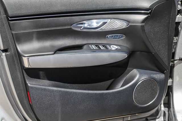 2023 Genesis Electrified GV70 Advanced