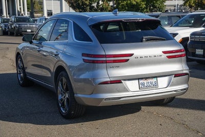 2023 Genesis Electrified GV70 Advanced