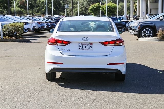 2018 Hyundai ELANTRA SE