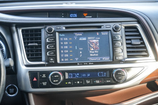 2016 Toyota Highlander Limited Platinum V6