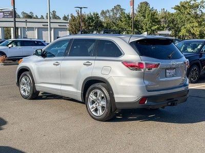 2016 Toyota Highlander Limited Platinum V6