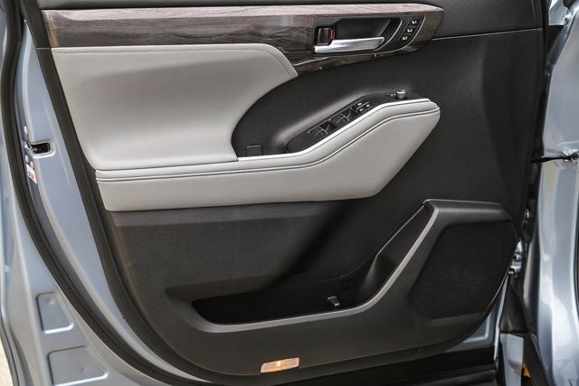 2023 Toyota Highlander Hybrid Limited