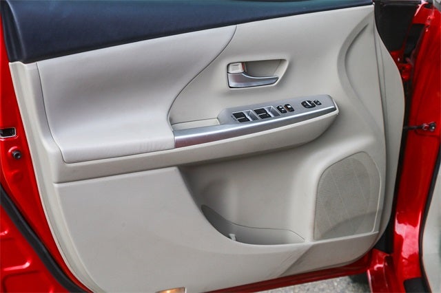 2012 Toyota Prius v Two