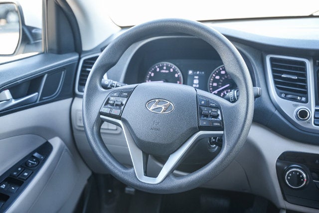 2016 Hyundai TUCSON SE