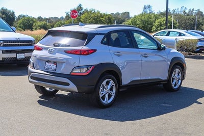 2023 Hyundai KONA SEL