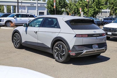 2024 Hyundai IONIQ 5 SEL