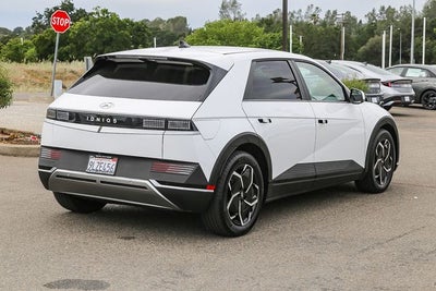 2024 Hyundai IONIQ 5 SEL