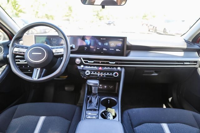 2025 Hyundai SONATA SE