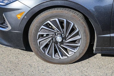 2023 Hyundai SONATA HYBRID Limited