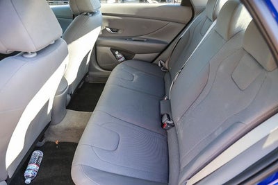 2023 Hyundai ELANTRA SE