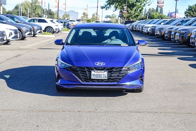 2023 Hyundai ELANTRA SE