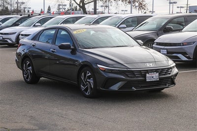 2025 Hyundai ELANTRA SEL Sport