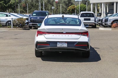 2025 Hyundai ELANTRA SEL Convenience