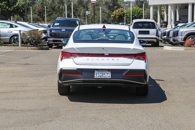 2025 Hyundai ELANTRA SEL Convenience