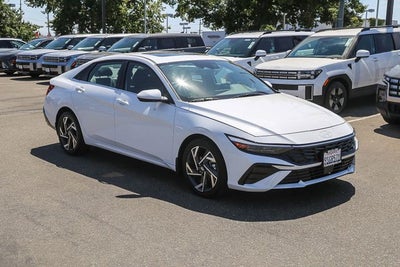 2025 Hyundai ELANTRA SEL Convenience