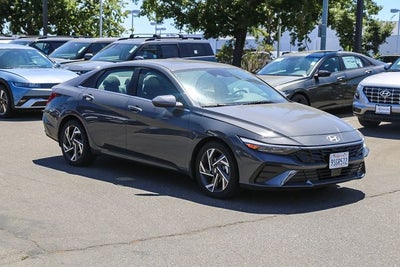 2025 Hyundai ELANTRA SEL Convenience